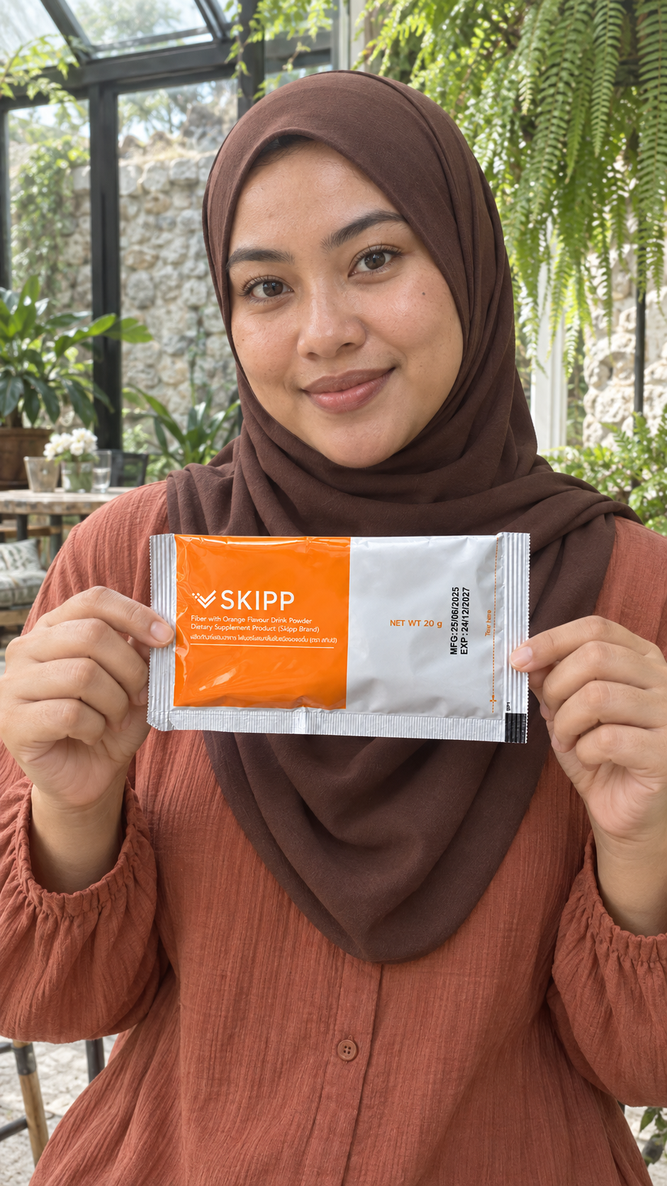 ภาพตัวละครมุสลิมสมมติถือซอง SKIPP Fiber