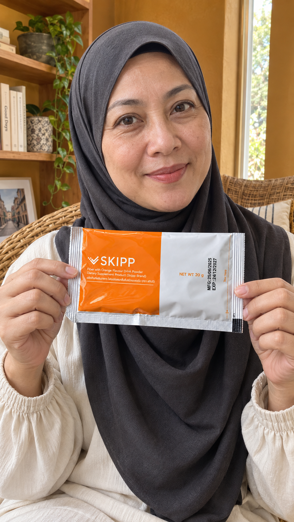 ตัวละครมุสลิมสมมติที่สร้างด้วย AI ถือซอง SKIPP Fiber